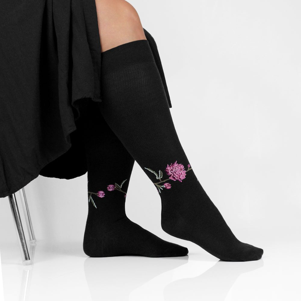Minfot Flawless Støttestrømper Brede Bambus Peony Sort 1-pak
