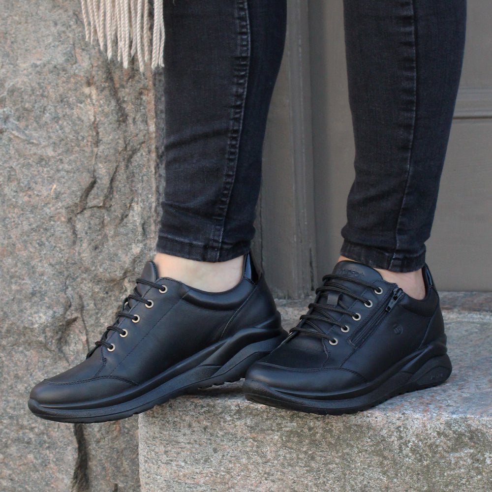 Minfot Lexi Sneakers Dame Vandafvisende TEX Skind Sort