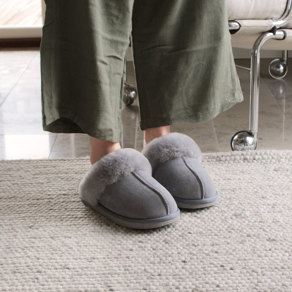 Minfot Hjemmesko Fåreskind Slip-on Duved med sål Grå