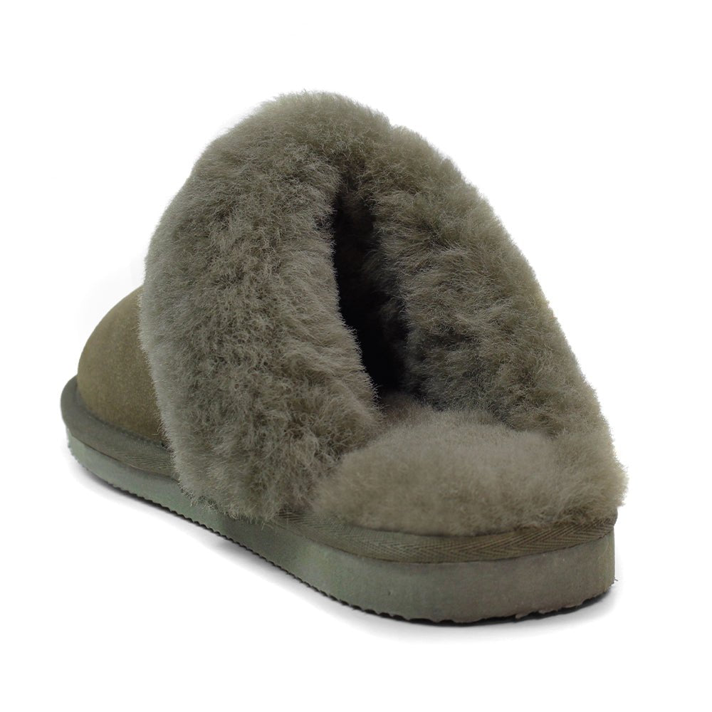 Minfot Fåreskinds Hjemmesko Slip-on Duved med såle Mørk Olivengrøn