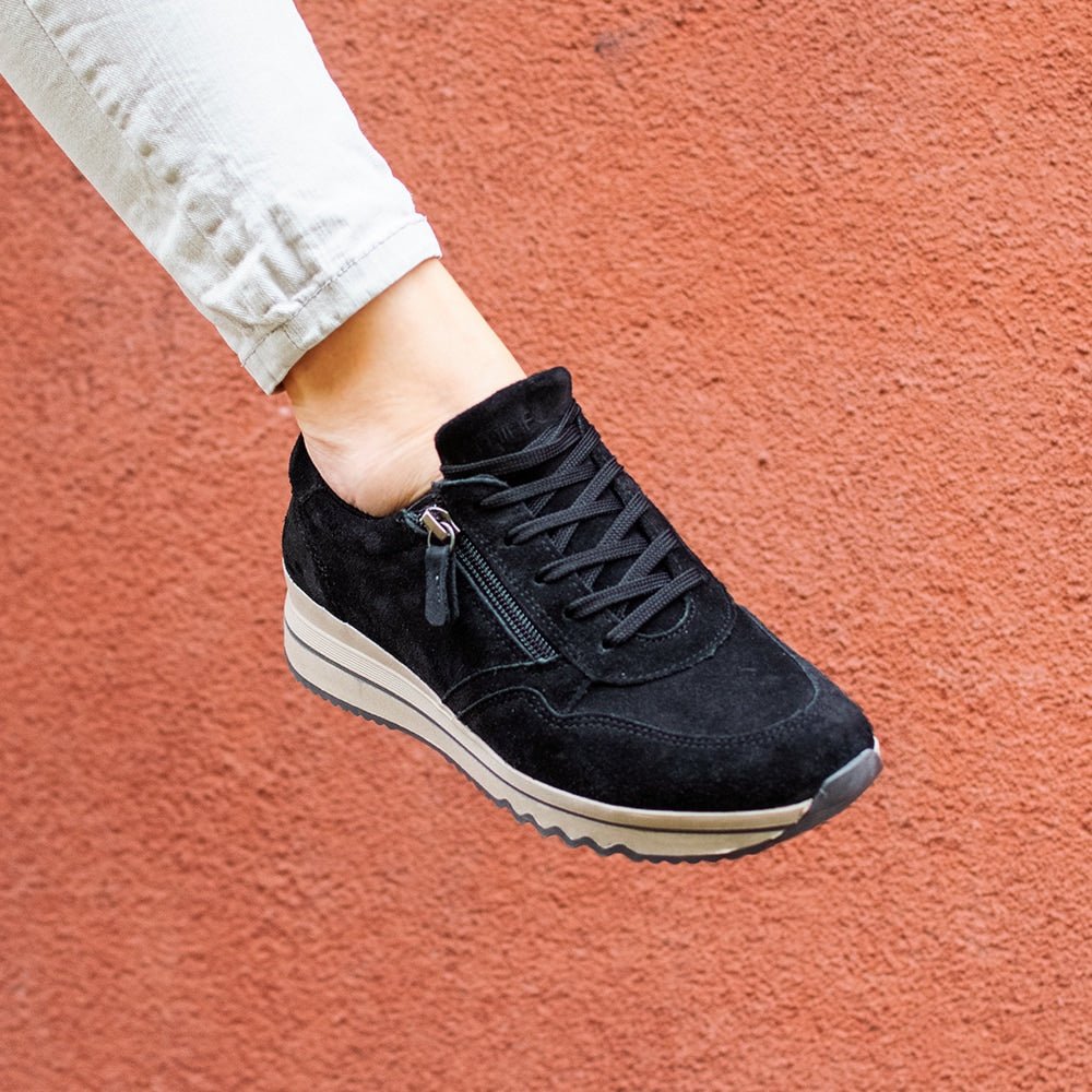 Minfot Cloe Sneaker Dame Lynlås Ruskind Sort