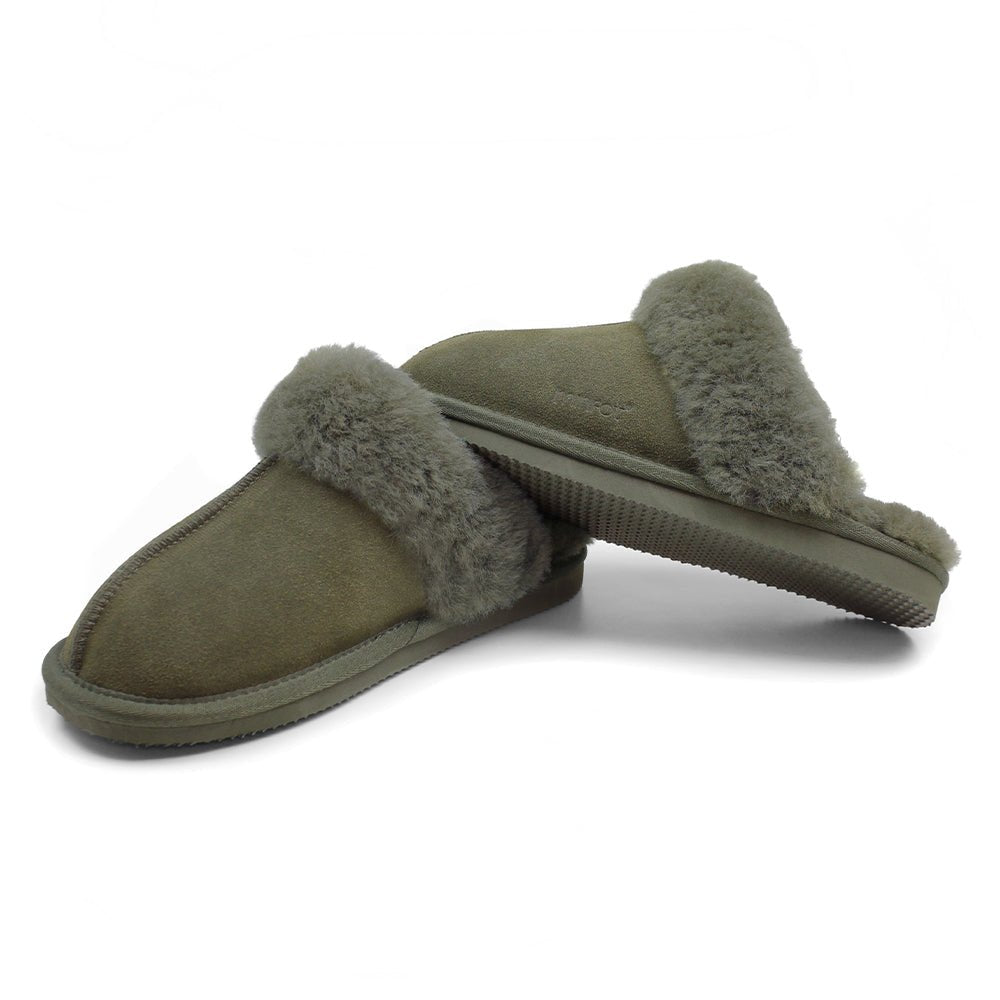 Minfot Fåreskinds Hjemmesko Slip-on Duved med såle Mørk Olivengrøn