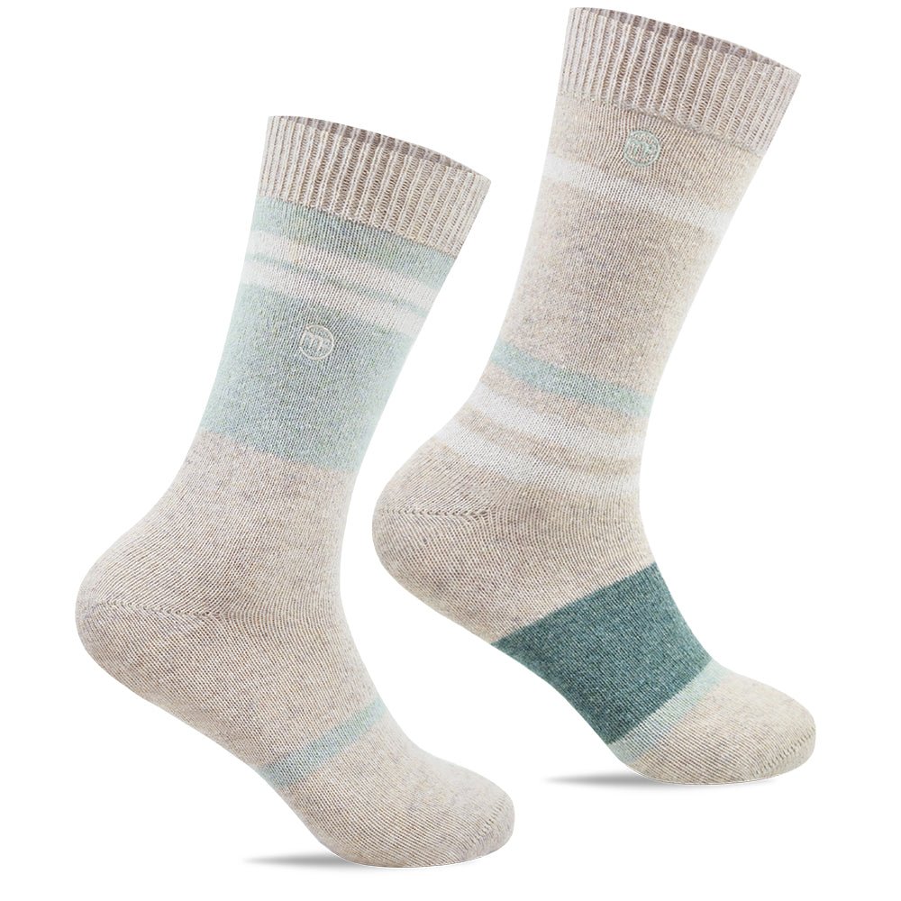 tunna-ullstrumpor-beige-grön-minfot-sand