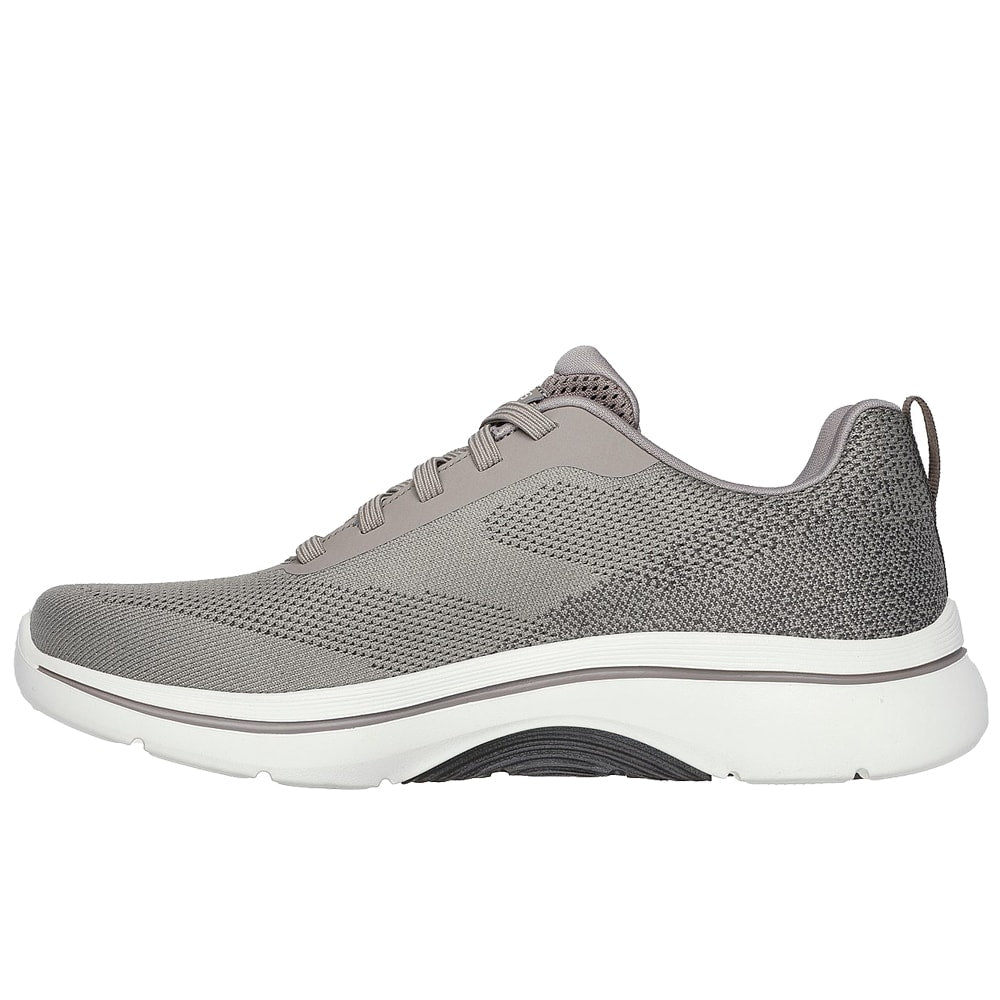 beige-skechers-herrskor