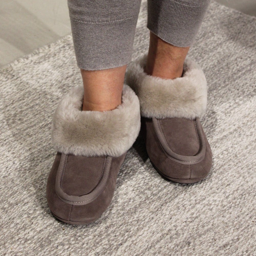 Minfot Fåreskindstøfler Sunne Taupe Ruskind