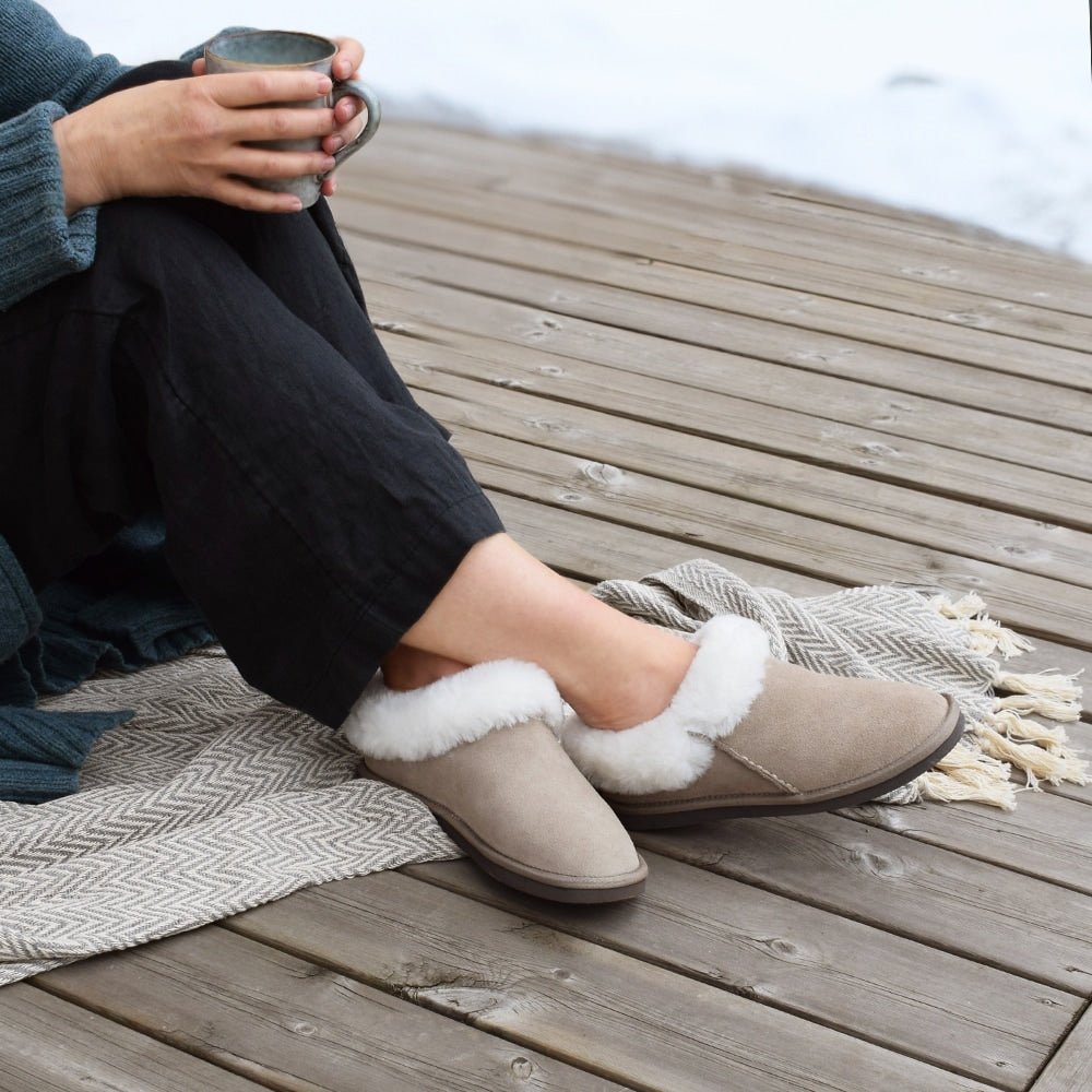Minfot Hjemmesko Fåreskind Bergen med Sål Taupe