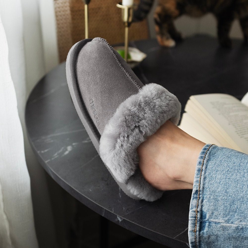 Produktbild 10 - Minfot Fårskinnstofflor Slip-on Duved med sula Ljusgrå