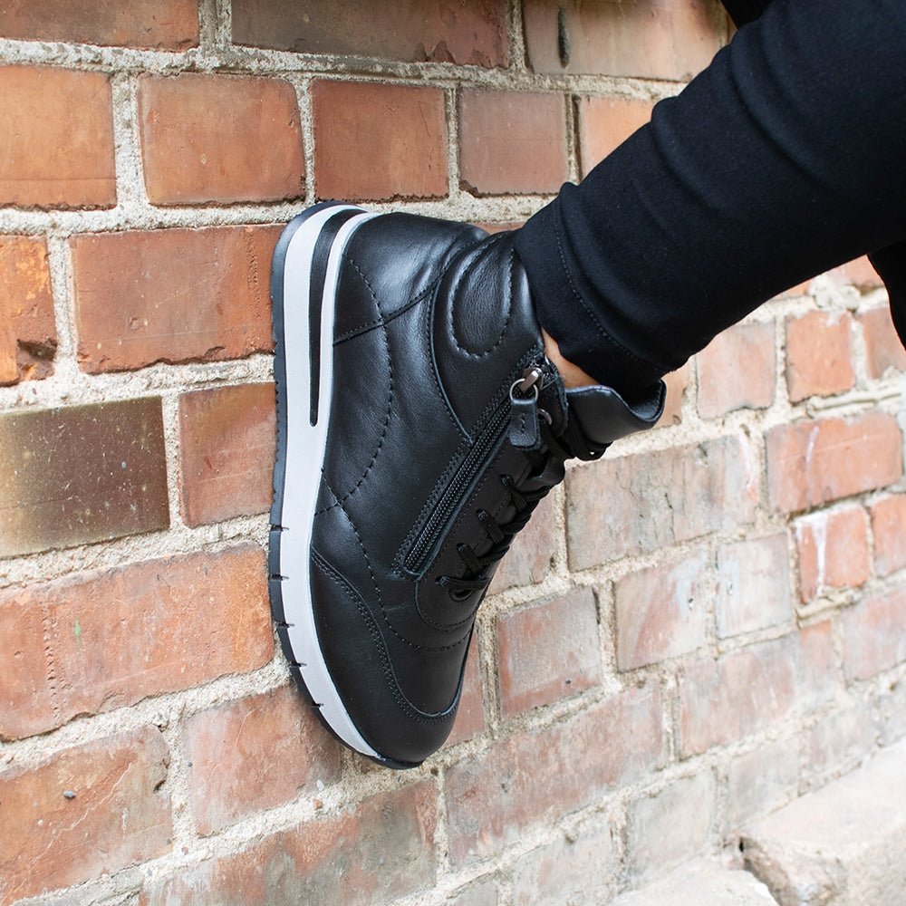 Minfot Pim Høy Sneaker Dame Bred Skinn Sort