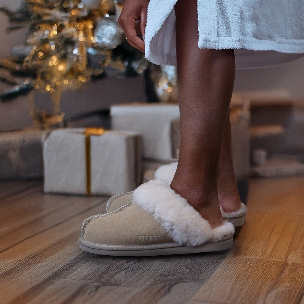 Produktbild 8 - Minfot Fårskinnstofflor Slip-On Duved med sula Beige