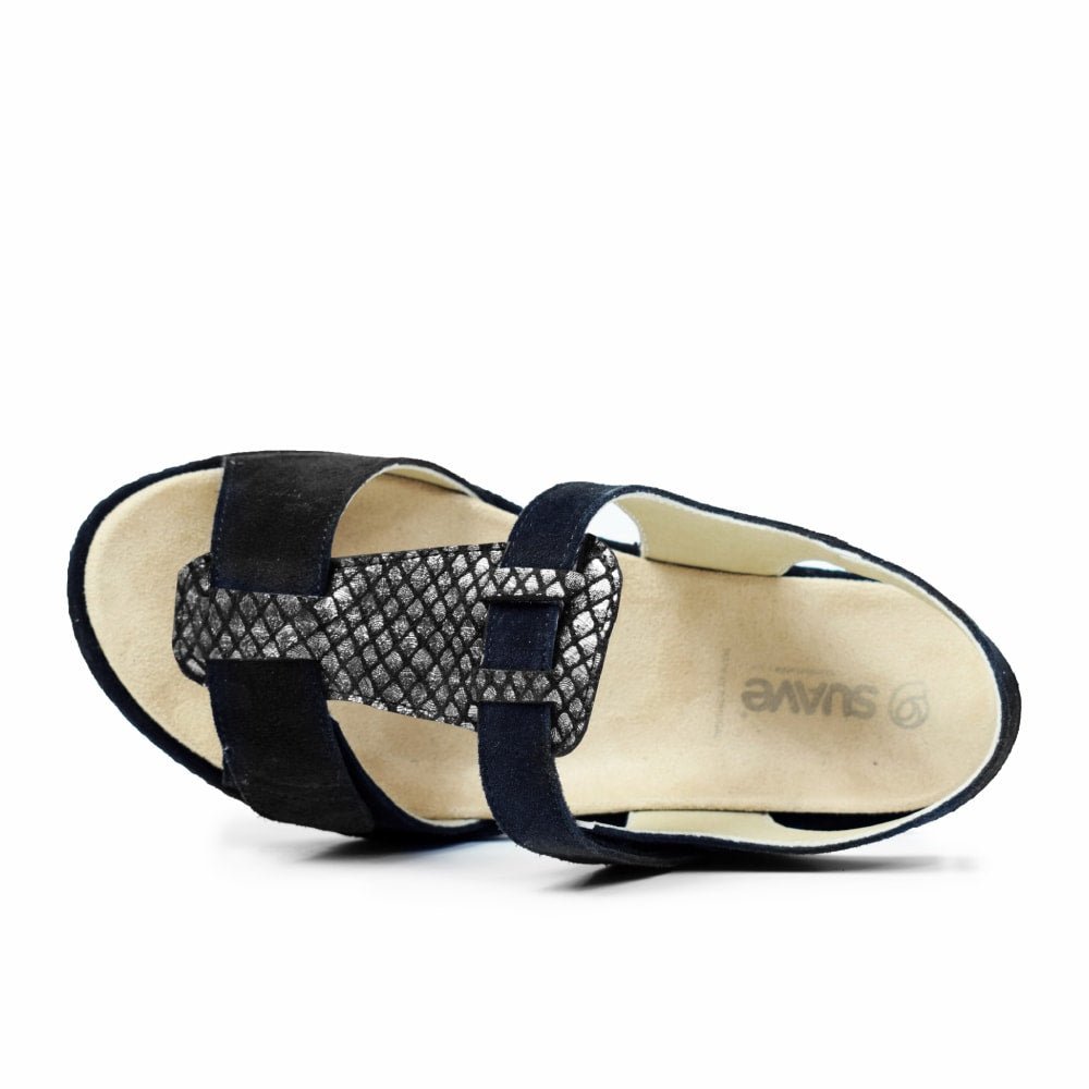 Suave Extra Bred Sandal Svart Ruskind Marilyn