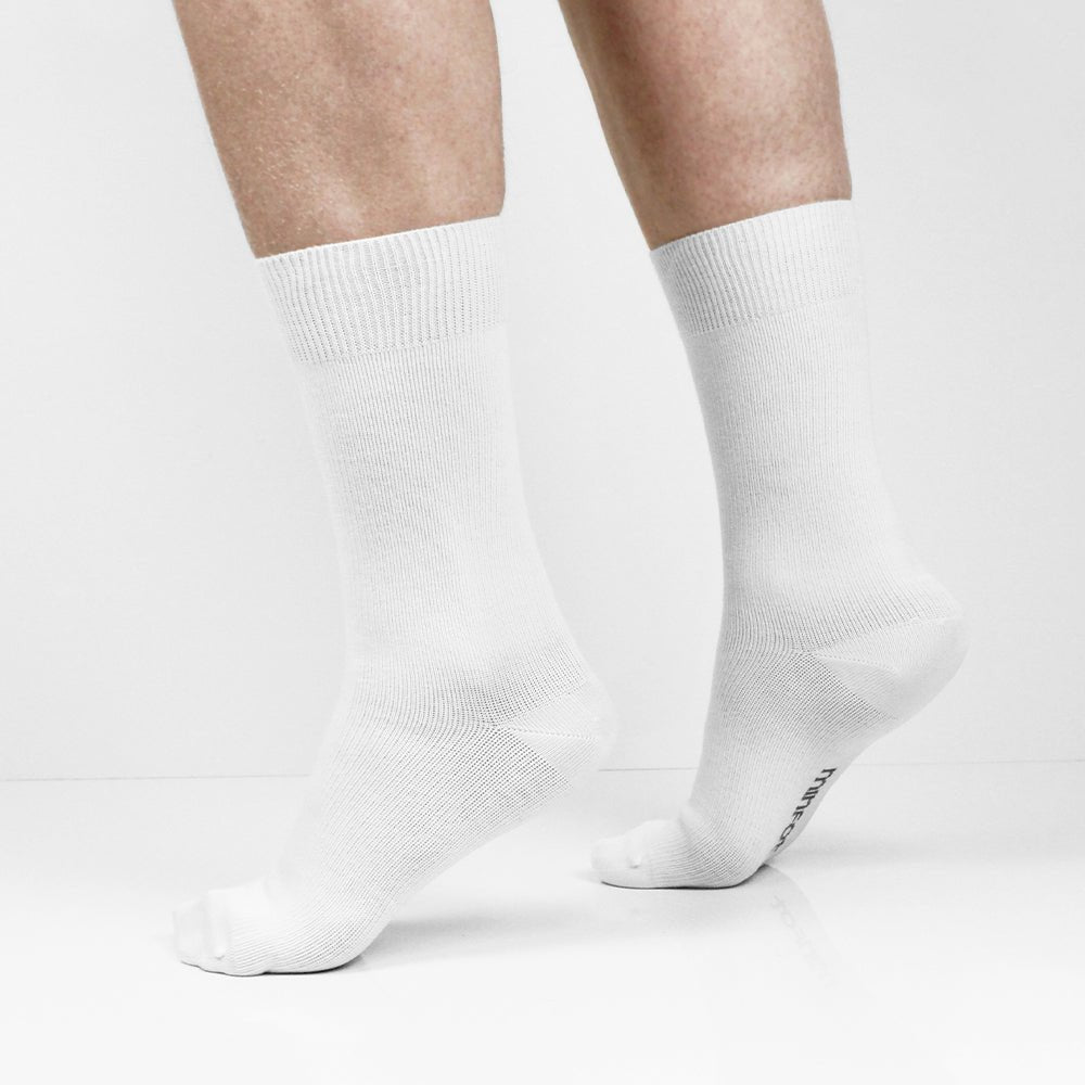 vita-ankelstodstrumpor-bambu-stlirena-klassisk-design-graderad-kompression